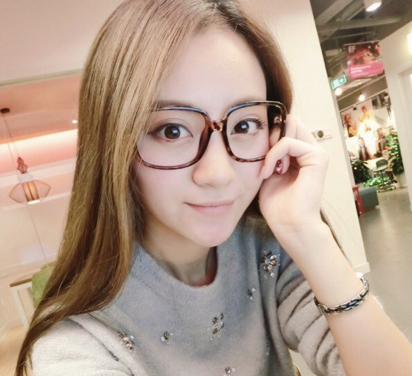 ŮŮ挍(sh)oˮӡƬ֙C(j)ƬDƬһ˽պϼ